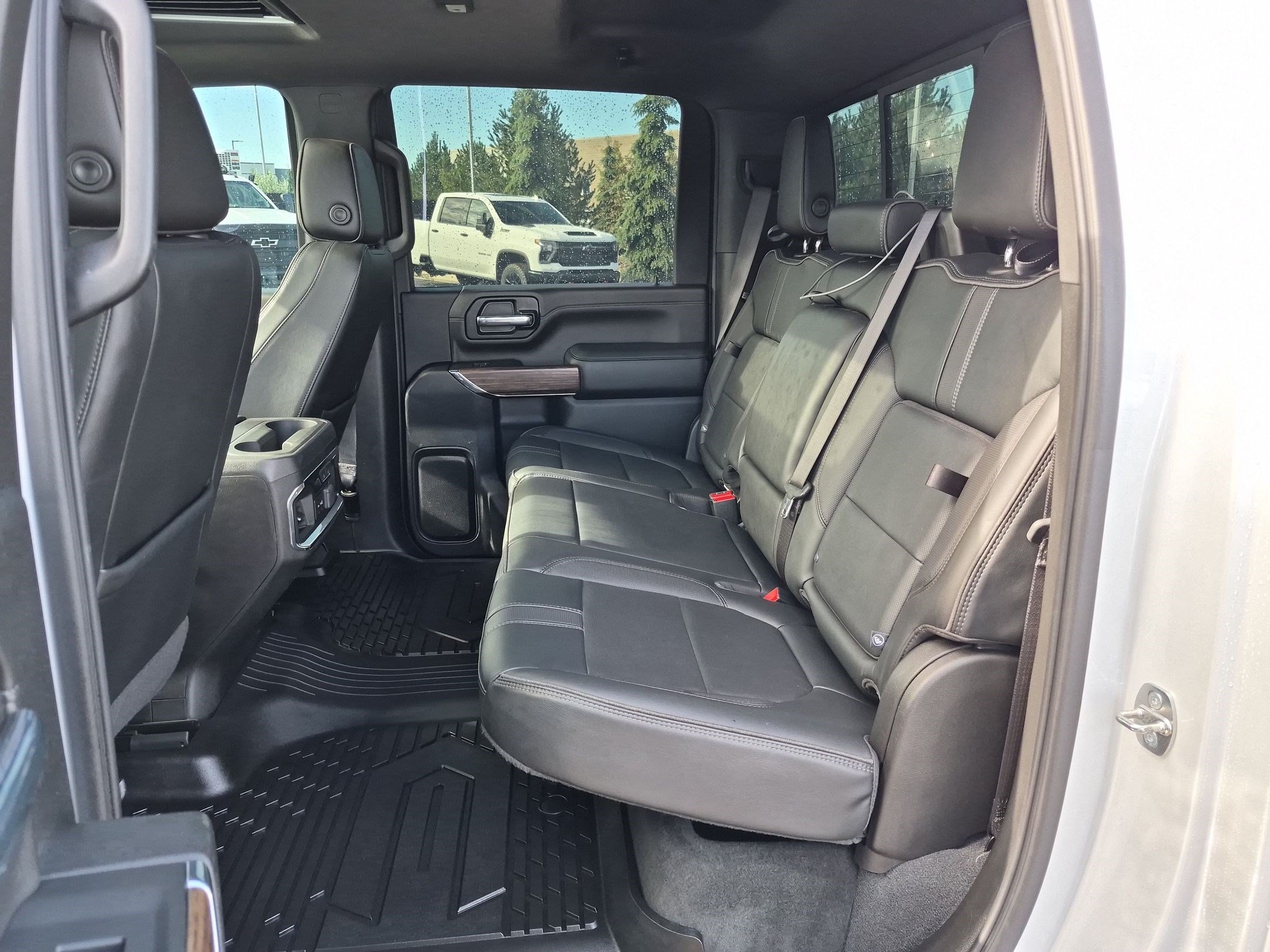 Used 2023 Chevrolet Silverado 3500 High Country w/ Safety Package II AWD/4WD image 27