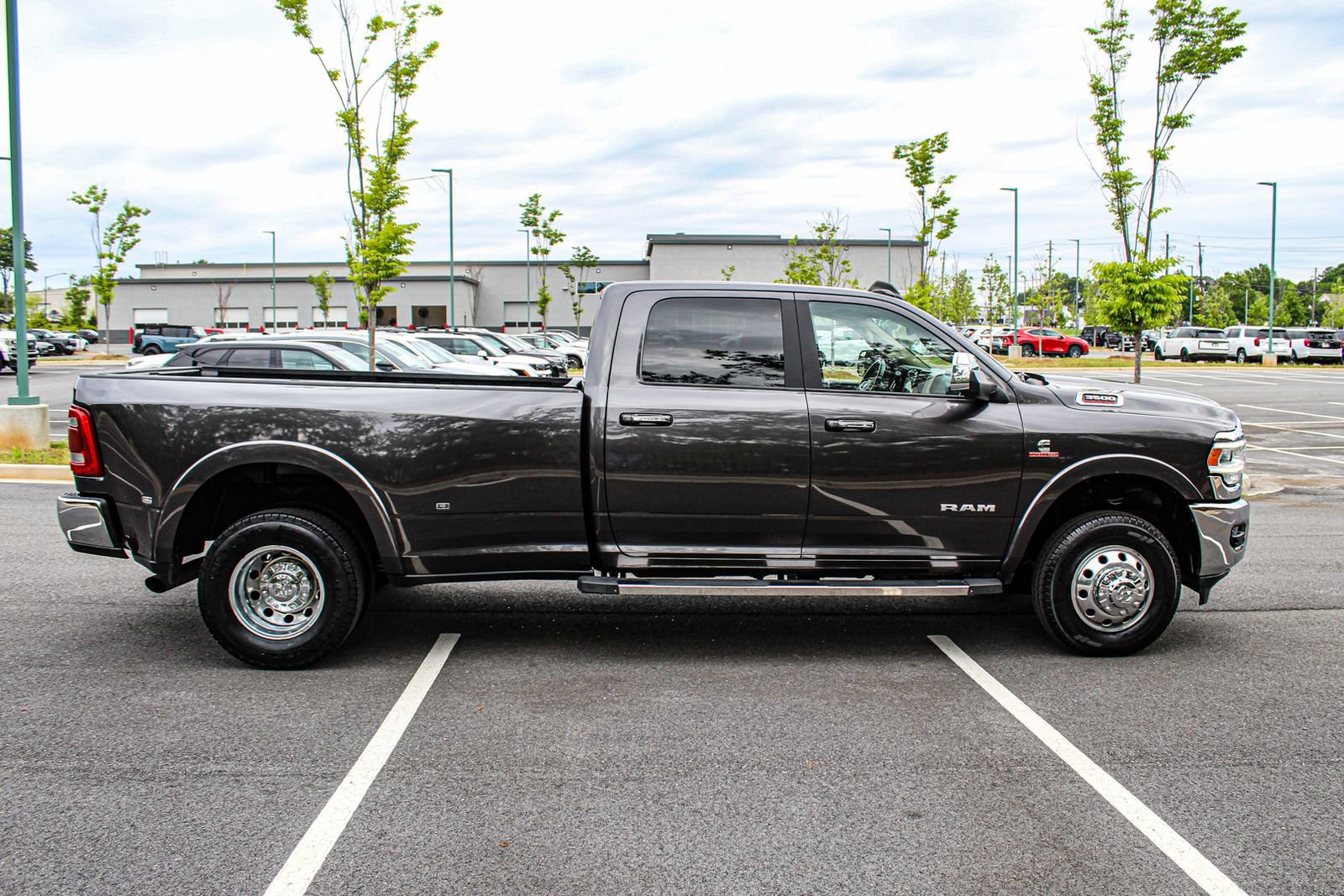 Used 2022 RAM 3500 Laramie AWD/4WD image 7