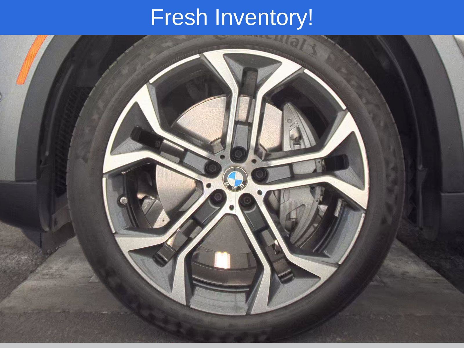 Used 2026 BMW X5 xDrive50e AWD/4WD image 9