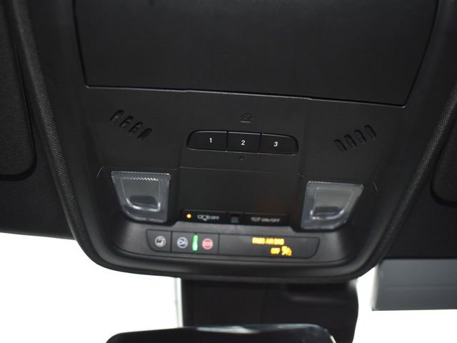 Used 2023 Cadillac XT4 Premium Luxury image 29