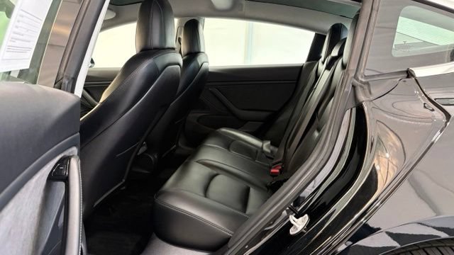 Used 2019 Tesla Model 3 Standard Range Plus RWD image 17