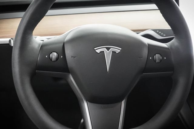 Used 2023 Tesla Model Y Long Range AWD/4WD image 17