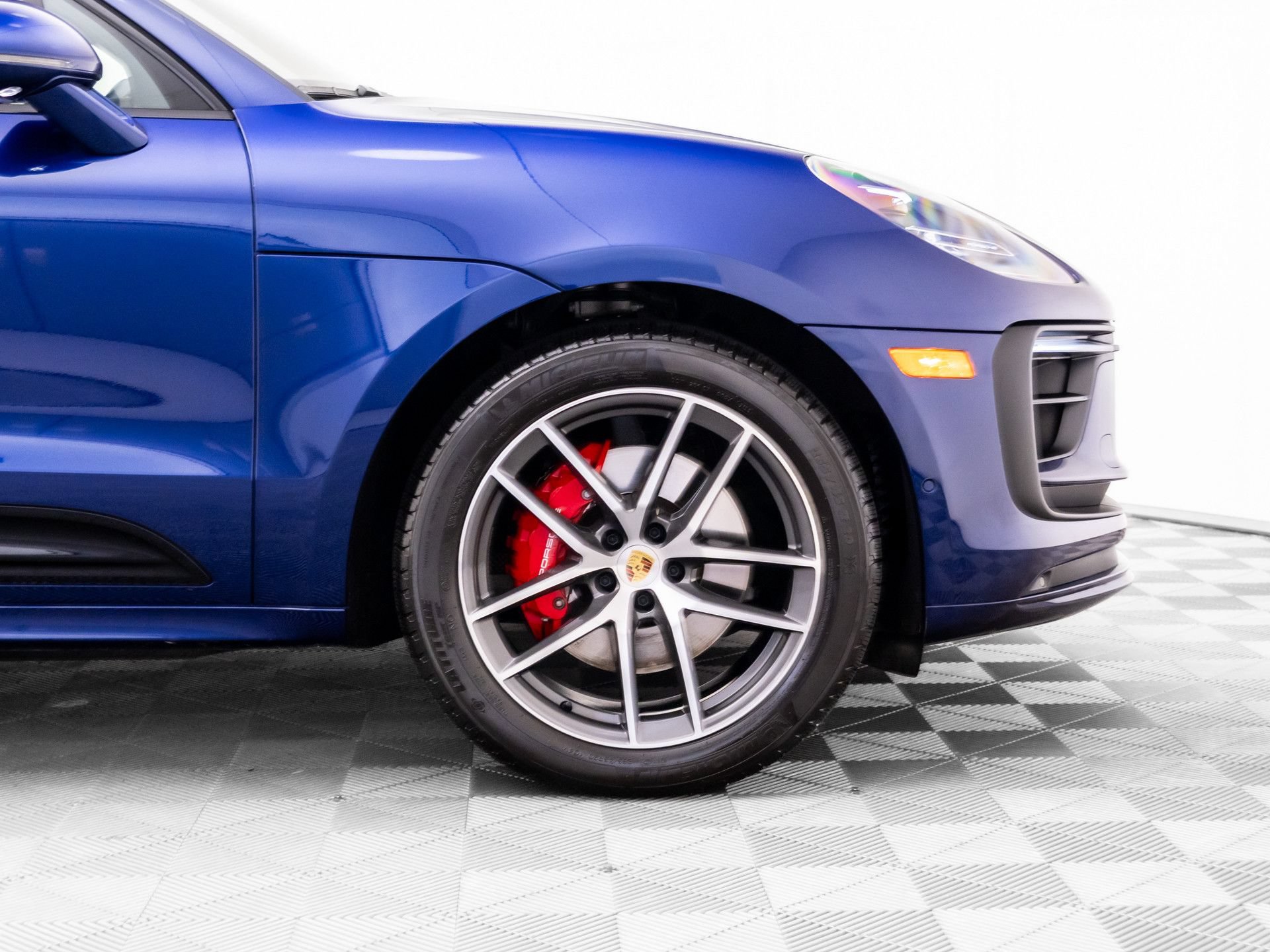 Used 2024 Porsche Macan S AWD/4WD image 33
