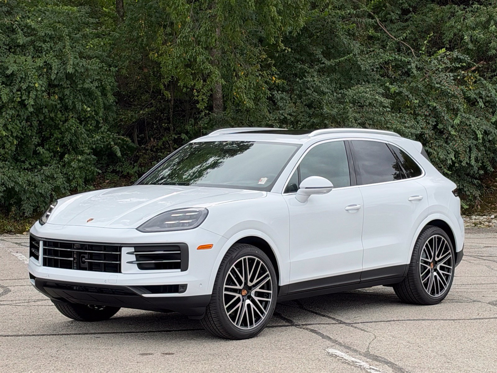 New 2026 Porsche Cayenne AWD/4WD image 1