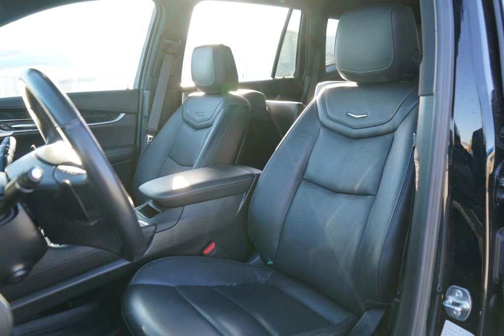 Used 2024 Cadillac XT6 Premium Luxury image 15