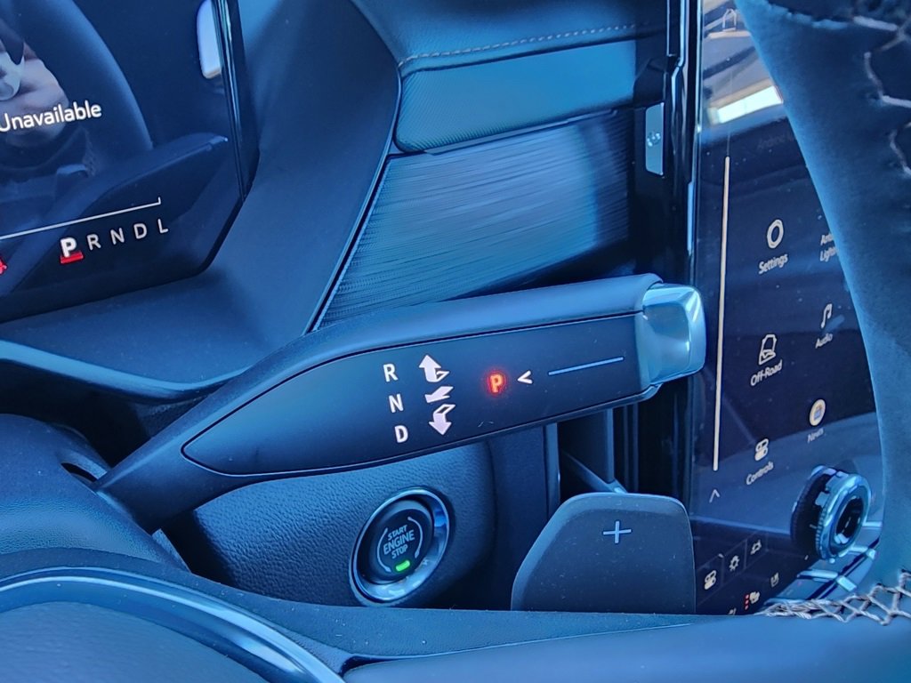 New 2026 GMC Acadia AT4 w/ Luxury Package image 24