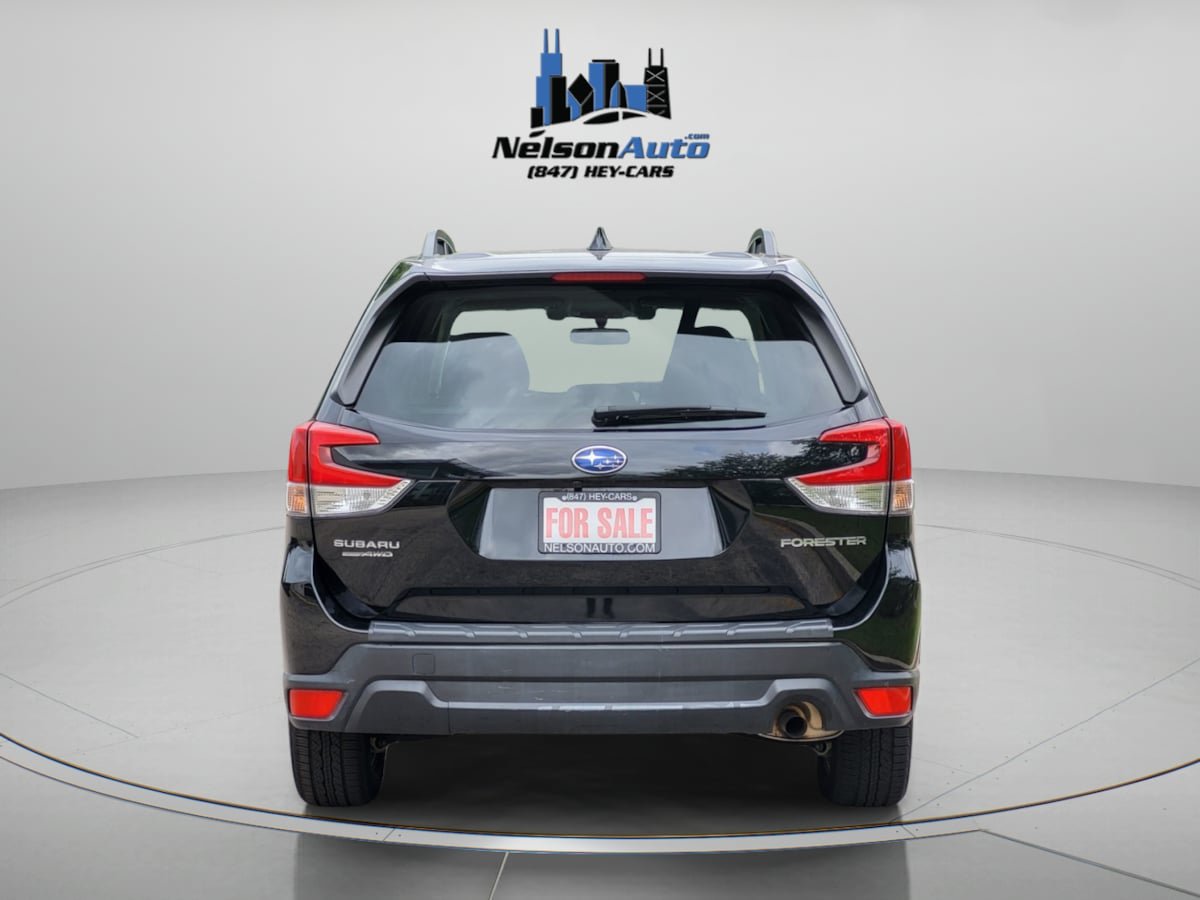 Used 2021 Subaru Forester Premium AWD/4WD image 6