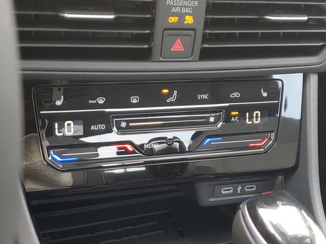 New 2026 Volkswagen Jetta SE FWD image 20
