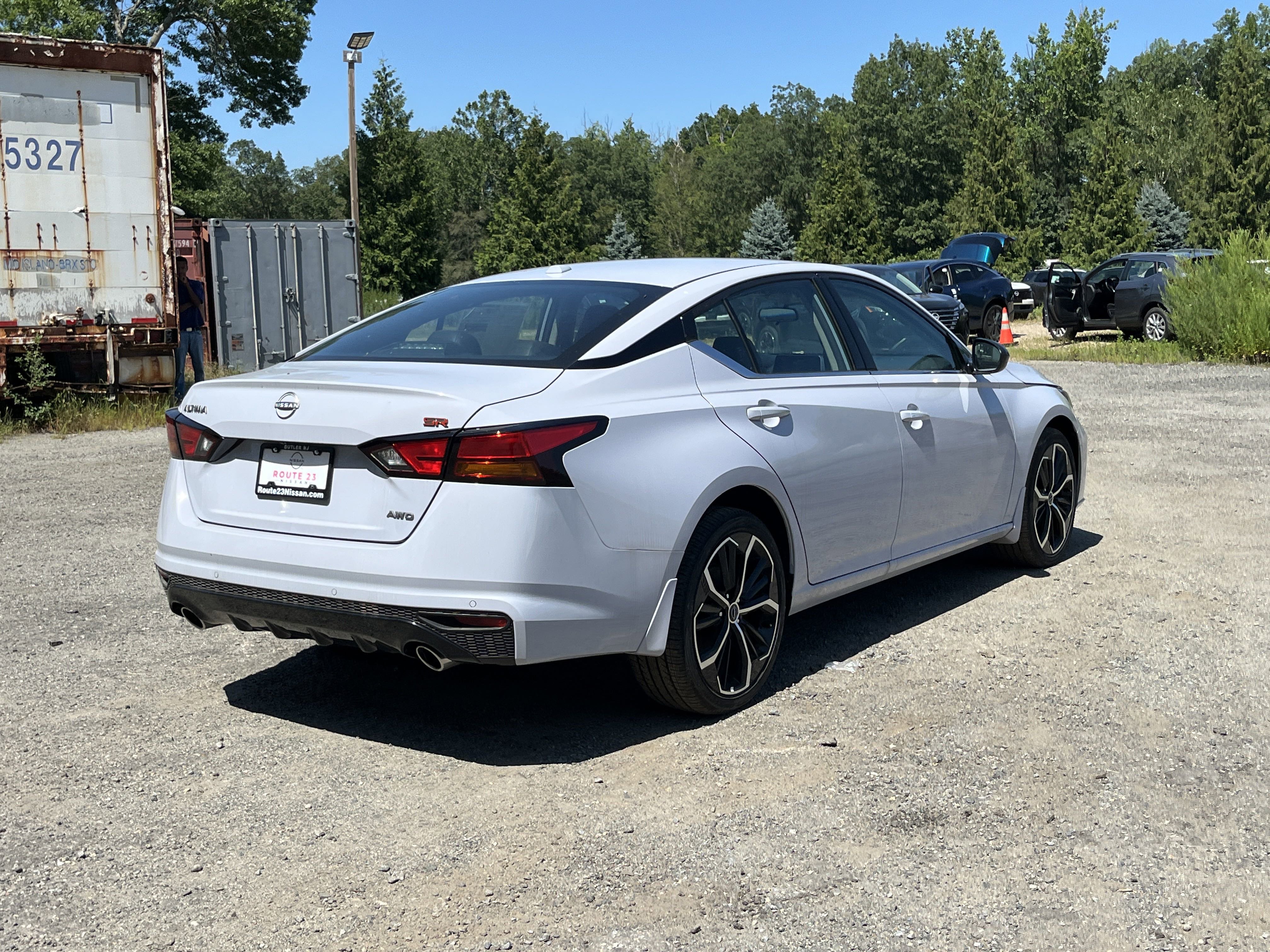 New 2025 Nissan Altima 2.5 SR image 4