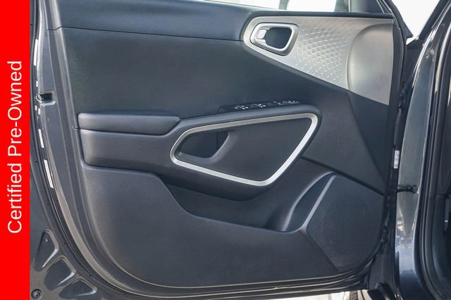 Certified 2023 Kia Soul LX FWD image 21