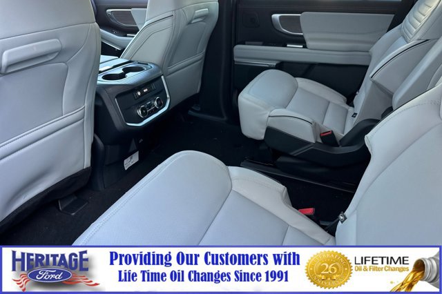 New 2026 Ford Expedition Platinum image 12