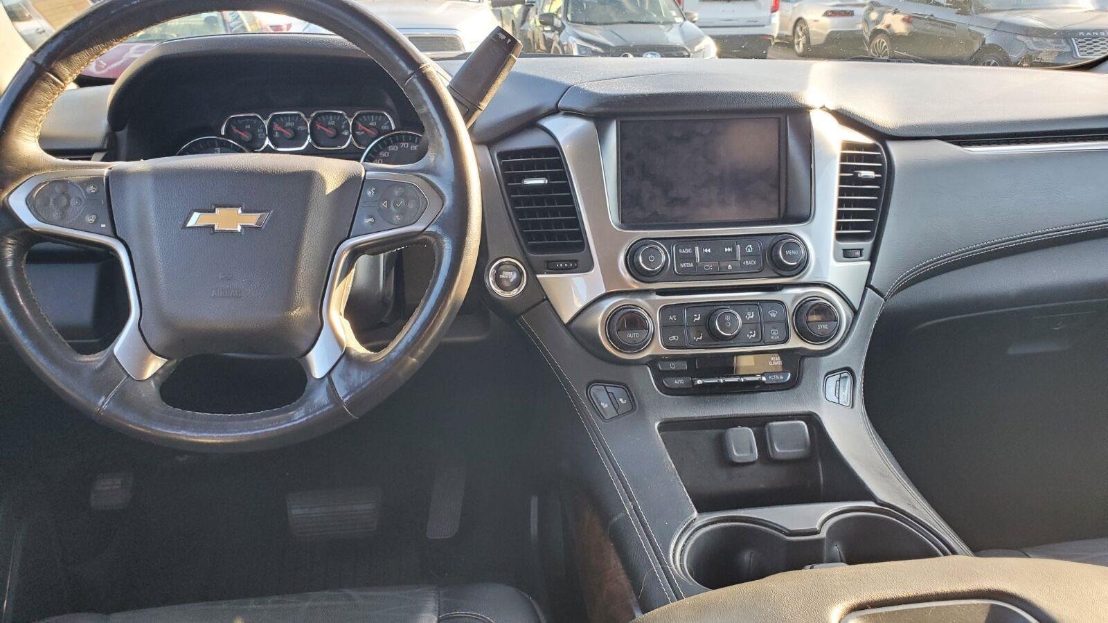 Used 2018 Chevrolet Suburban LT AWD/4WD image 8