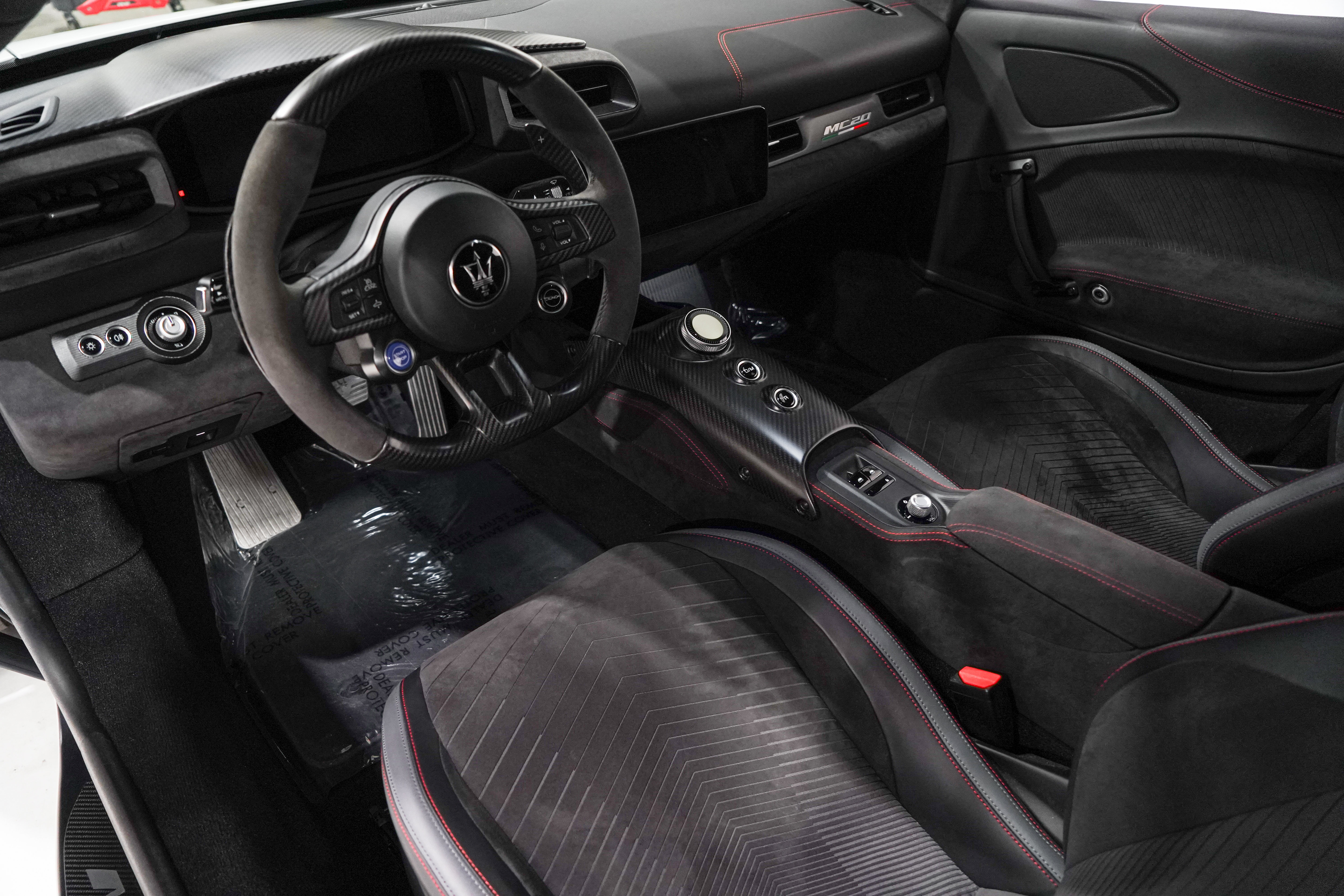 Used 2023 Maserati MC20 Coupe RWD image 2