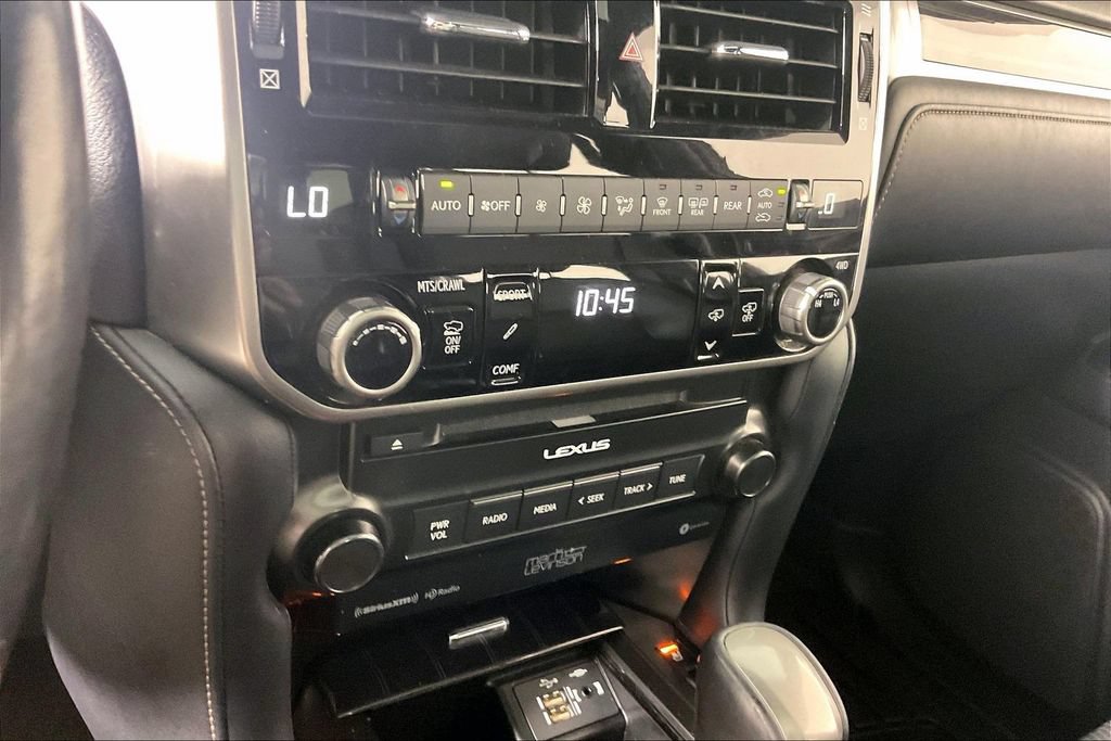 Used 2022 Lexus GX 460 Luxury w/ Off Road Package AWD/4WD image 14