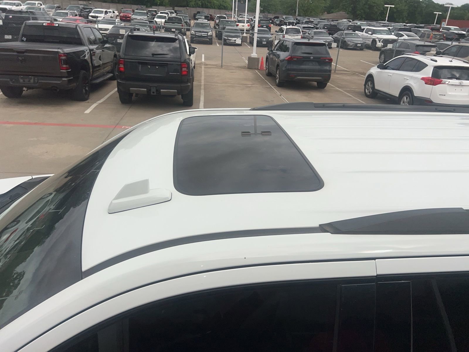 Used 2018 Chevrolet Tahoe Premier AWD/4WD image 22