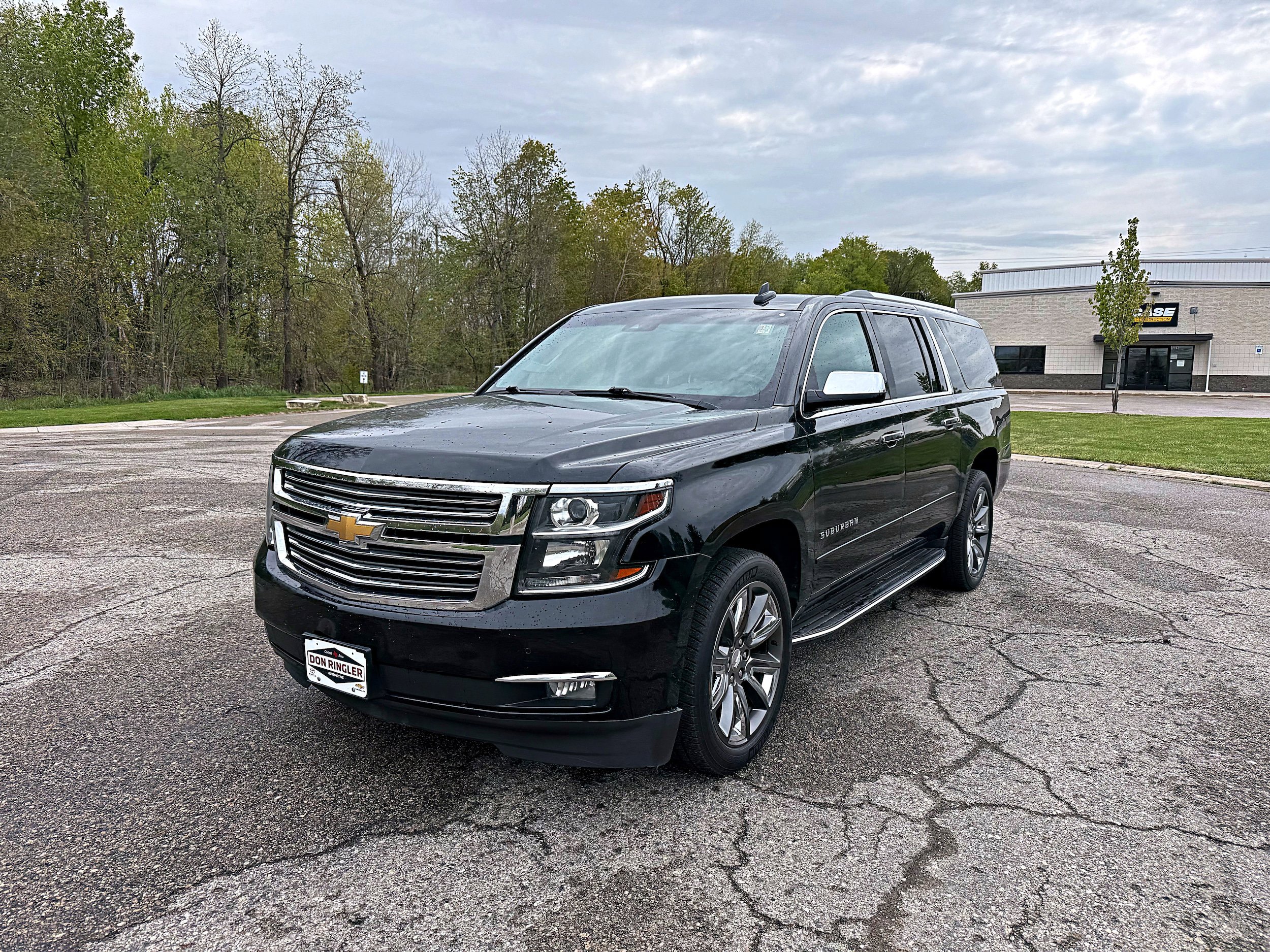 Used 2019 Chevrolet Suburban Premier AWD/4WD image 5
