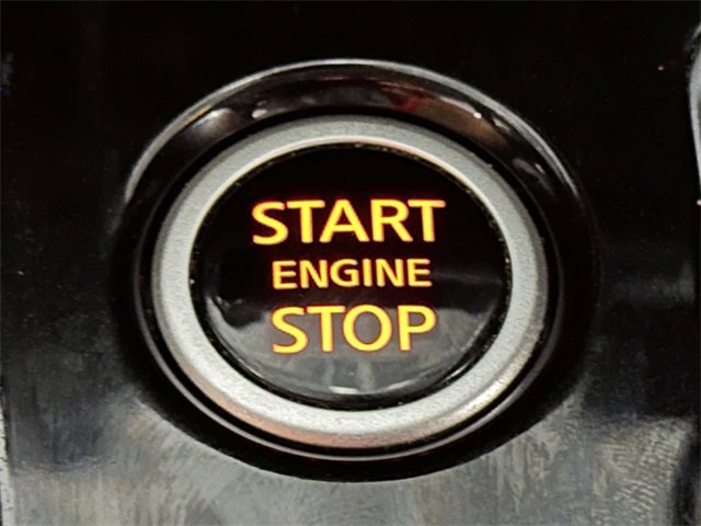 Used 2024 Nissan Kicks SR w/ SR Premium Package image 27