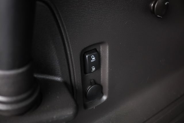 Used 2013 Lincoln MKX AWD image 57