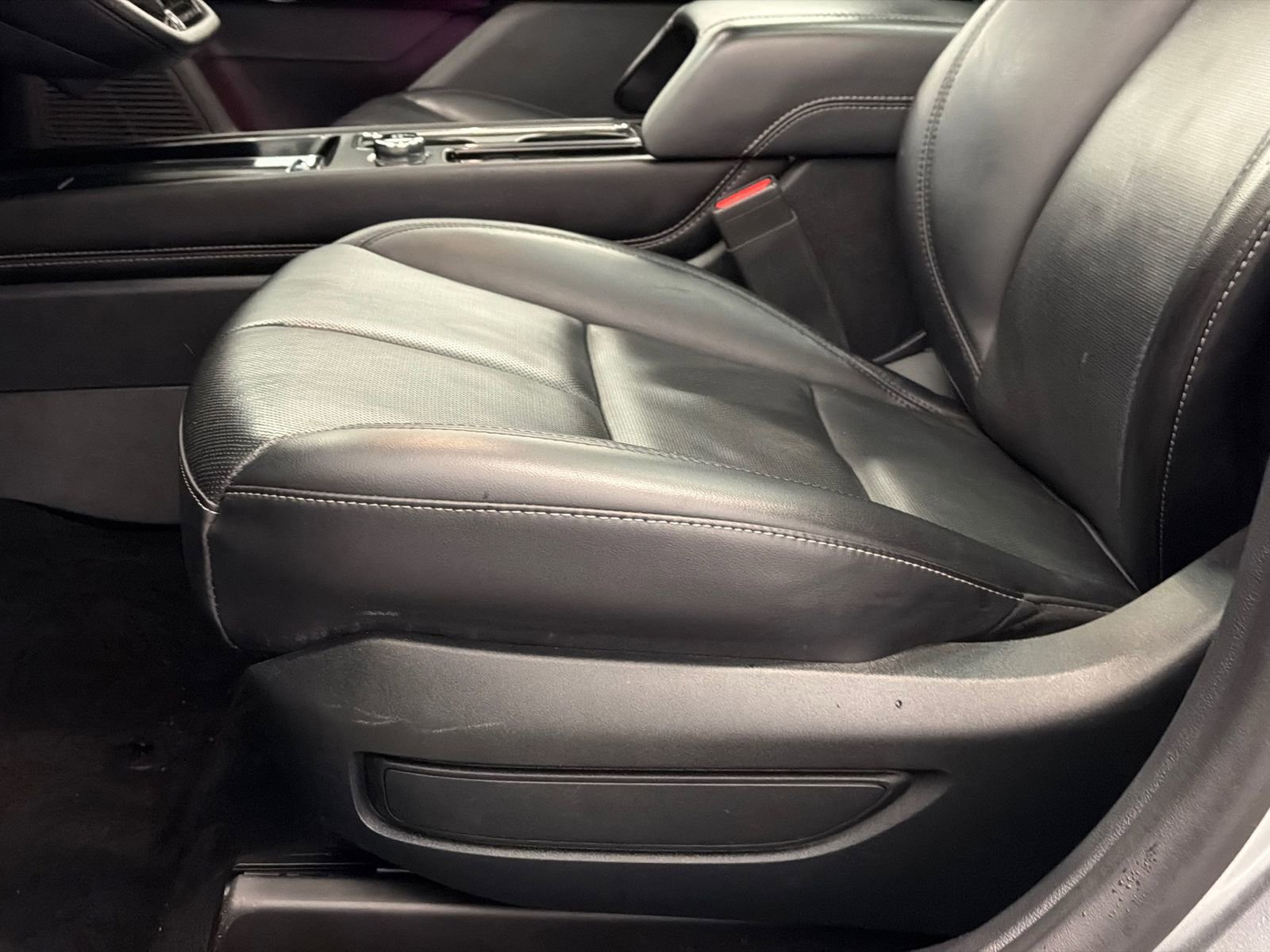 Used 2022 Lincoln Corsair AWD w/ Premium Package image 16