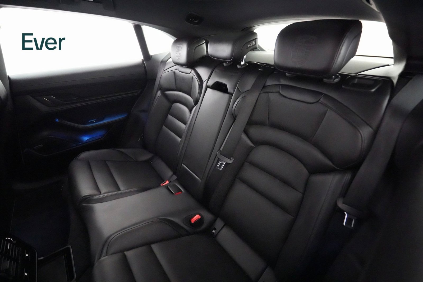 Used 2022 Porsche Taycan 4 Cross Turismo image 10