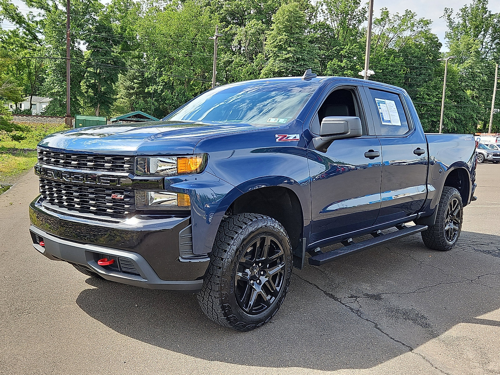 Used 2022 Chevrolet Silverado 1500 Custom Trail Boss AWD/4WD image 3