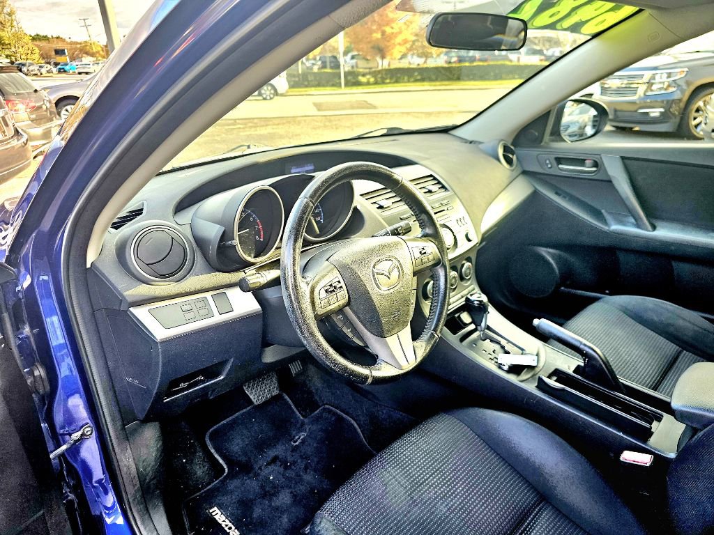Used 2013 MAZDA MAZDA3 i Touring image 6