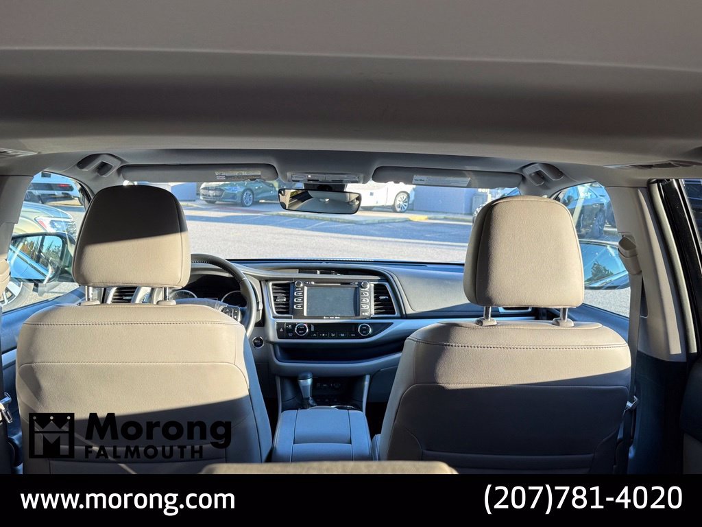 Used 2019 Toyota Highlander XLE AWD/4WD image 18