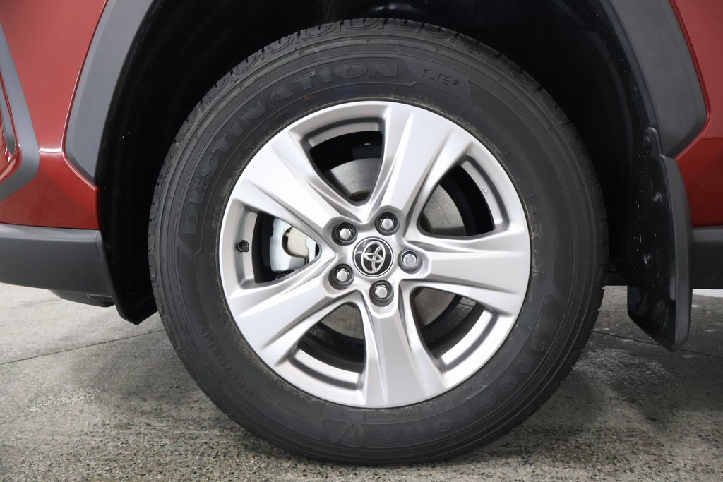 Used 2023 Toyota RAV4 XLE image 5