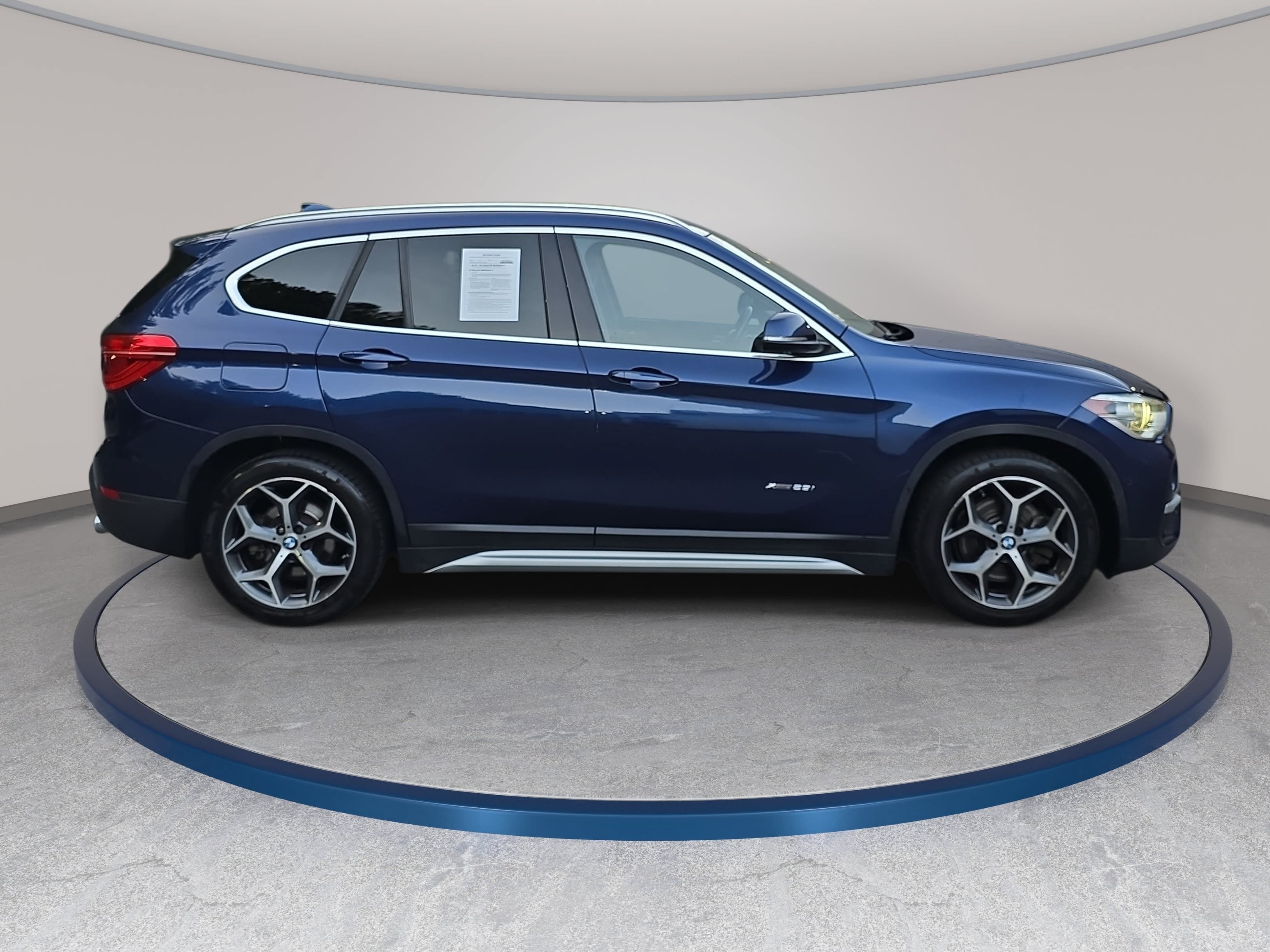 Used 2016 BMW X1 xDrive28i AWD/4WD image 4