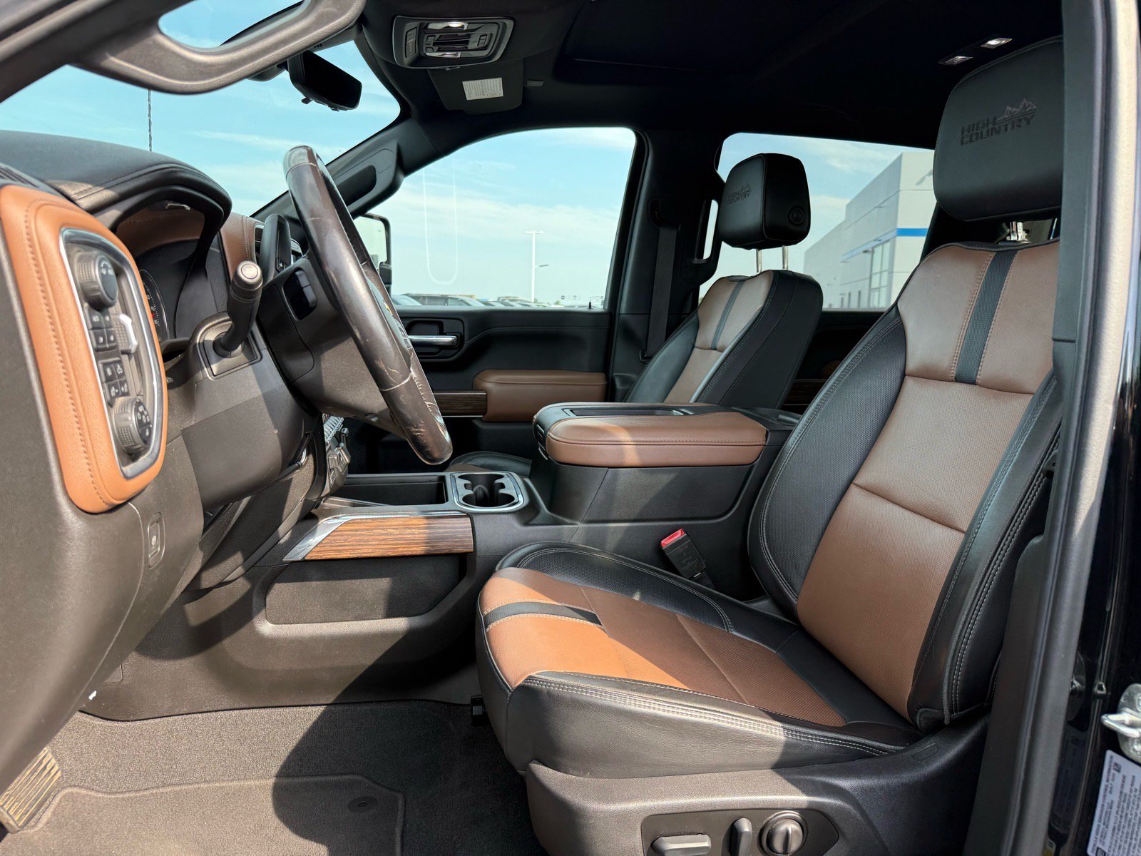 Used 2022 Chevrolet Silverado 2500 High Country w/ Z71 Off-Road Package AWD/4WD image 14