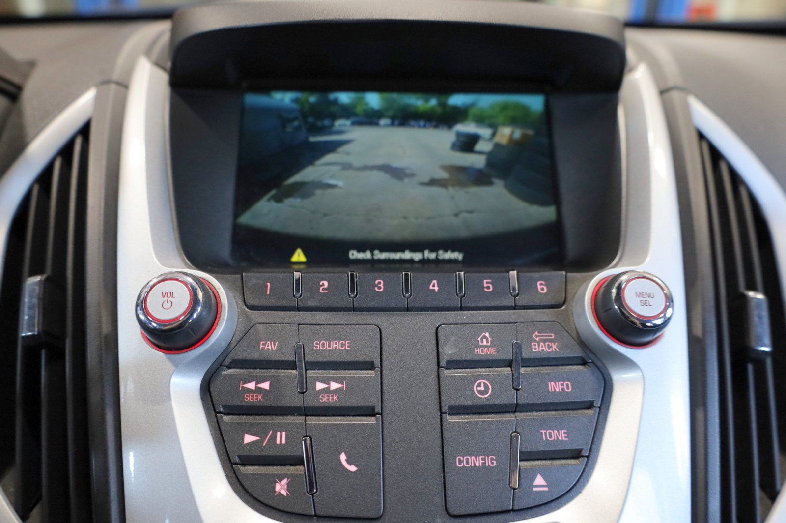 Used 2014 GMC Terrain SLE FWD image 16