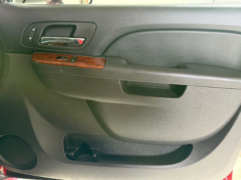 Used 2011 Chevrolet Silverado 2500 LTZ w/ Suspension Package, Off-Road AWD/4WD image 17