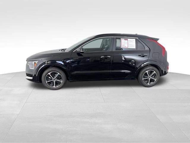 Certified 2025 Kia Niro SX image 10