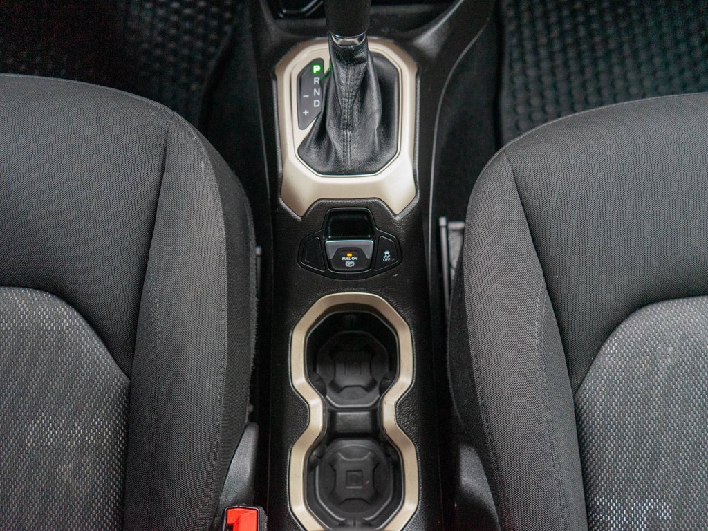 Used 2017 Jeep Renegade Latitude image 27