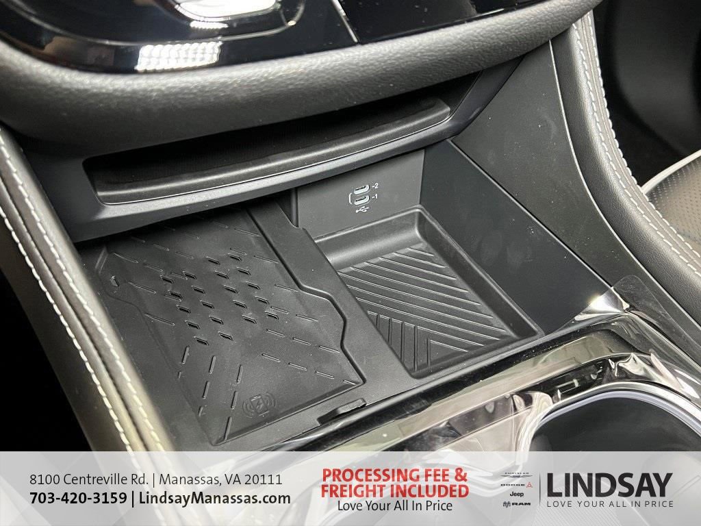 New 2026 Chrysler Pacifica Limited w/ S Appearance Package AWD/4WD image 48