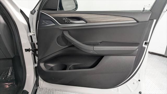 Used 2018 BMW X3 xDrive30i AWD/4WD image 22