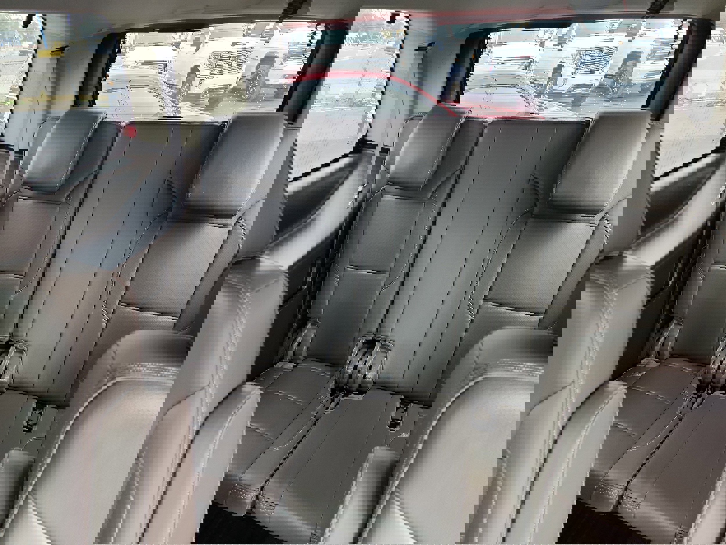 Used 2019 GMC Yukon Denali w/ Denali Ultimate Package image 16