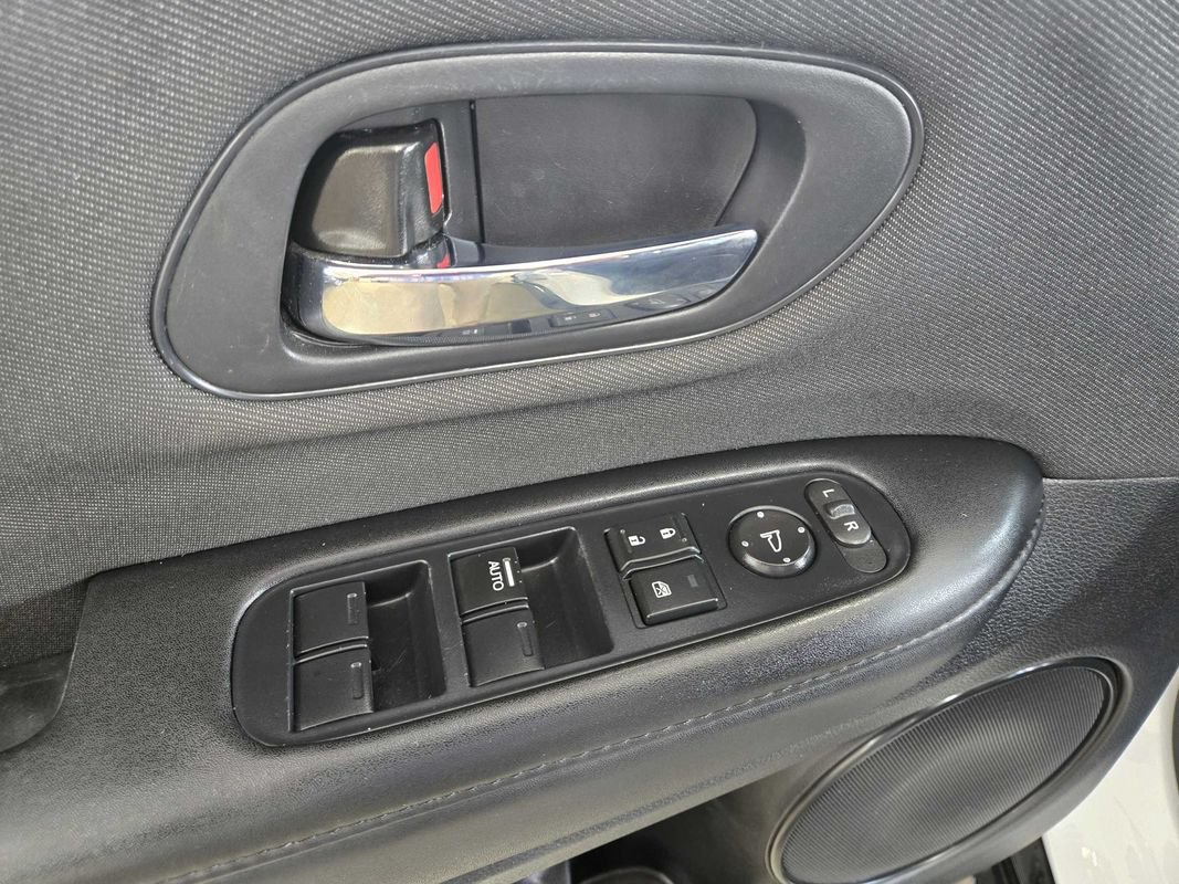 Used 2022 Honda HR-V Sport image 12