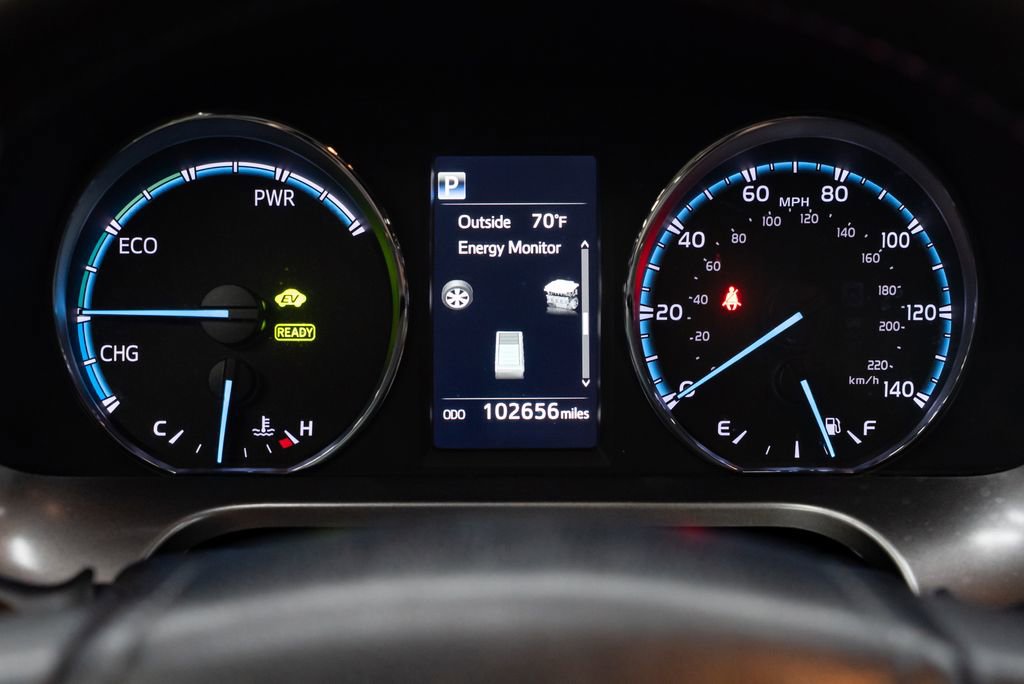 Used 2018 Toyota RAV4 SE w/ Advanced Technology Package AWD/4WD image 17