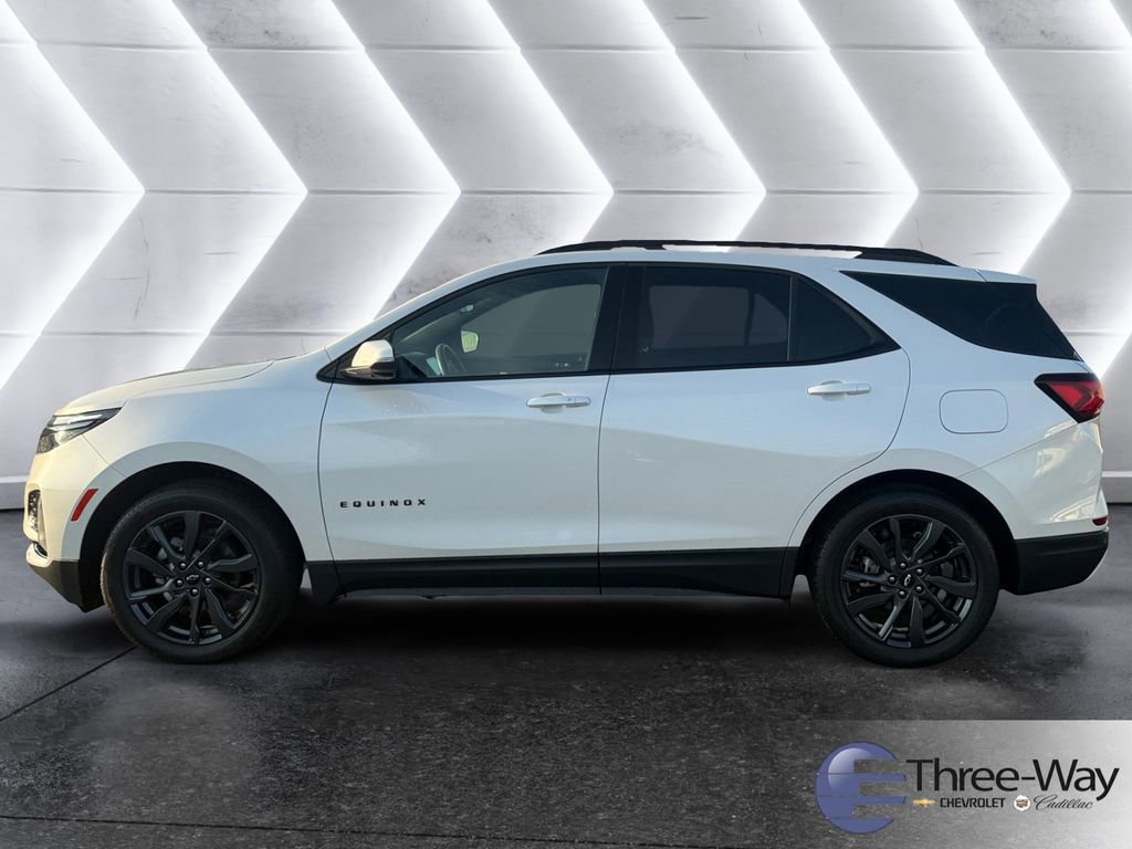 Certified 2023 Chevrolet Equinox RS image 2