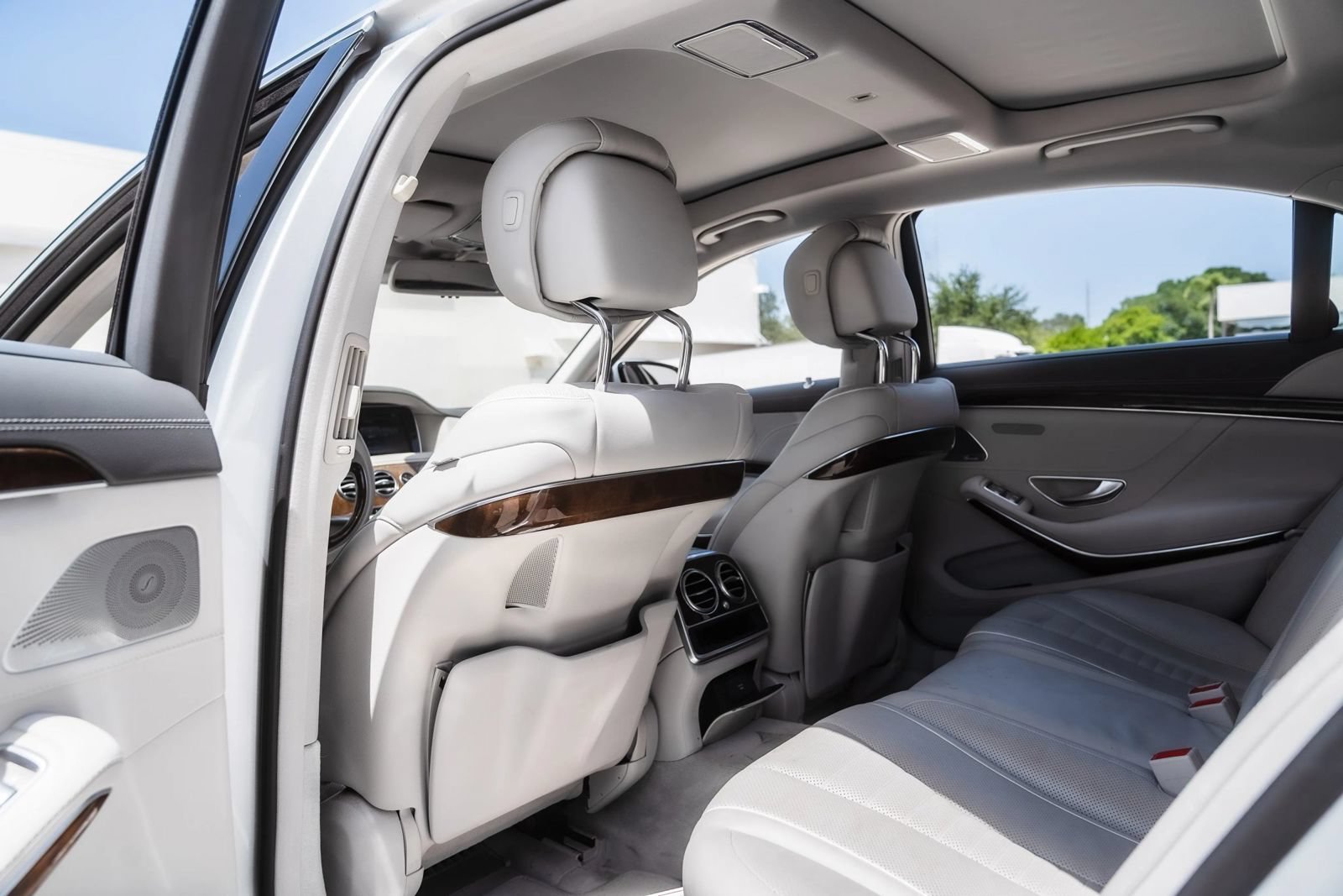 Used 2016 Mercedes-Benz S 550 Sedan image 17