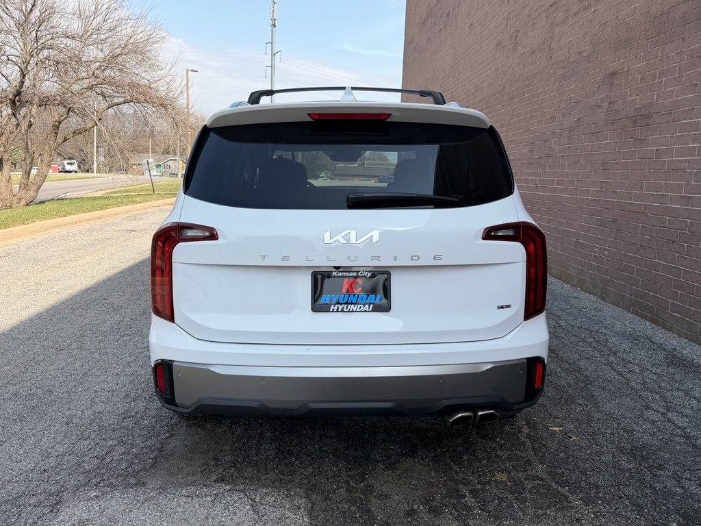 Used 2025 Kia Telluride S image 4