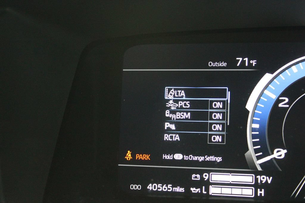 Certified 2023 Toyota Sequoia Platinum AWD/4WD image 5