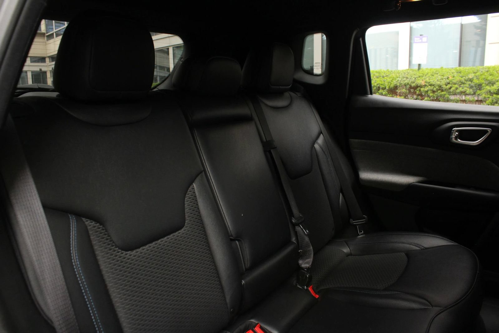 Used 2024 Jeep Compass Latitude AWD/4WD image 22