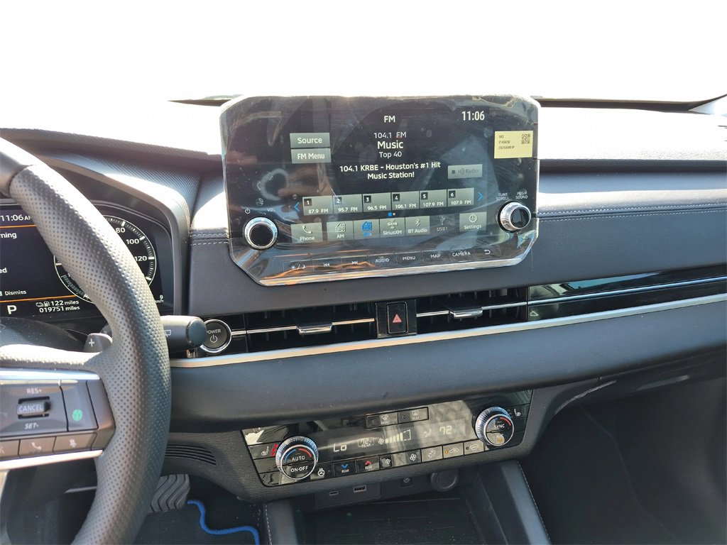 Used 2024 Mitsubishi Outlander 4WD Plug-In Hybrid image 22