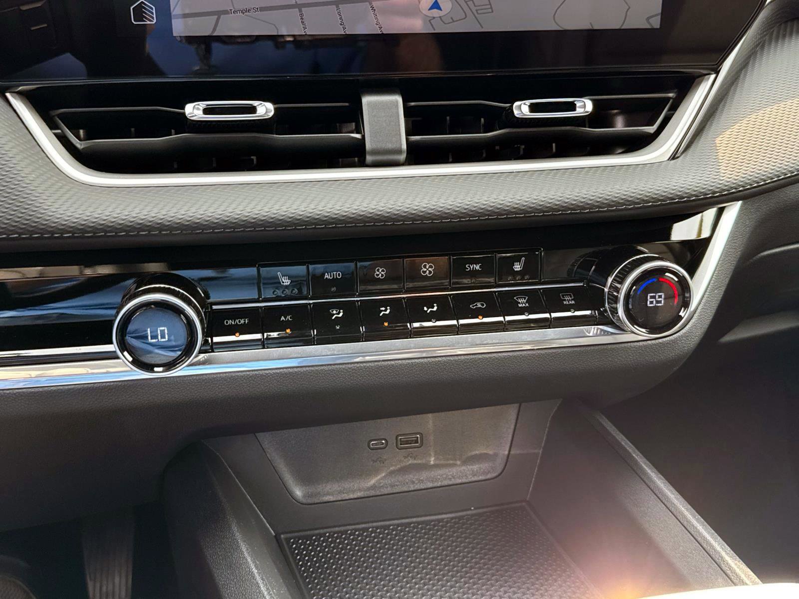 New 2026 Chevrolet Equinox LT w/ Convenience Package II image 21