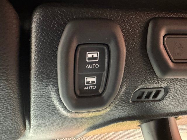 Used 2021 Jeep Wrangler Unlimited Willys image 5