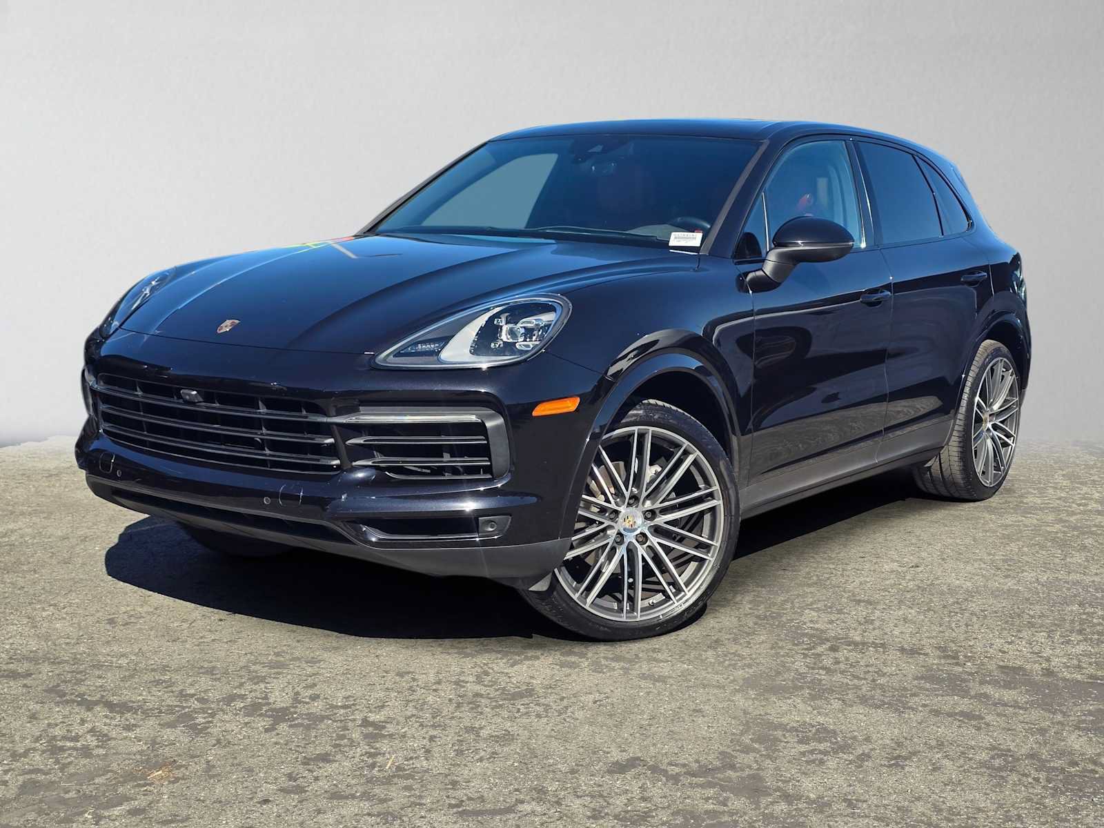 Used 2019 Porsche Cayenne AWD/4WD image 1