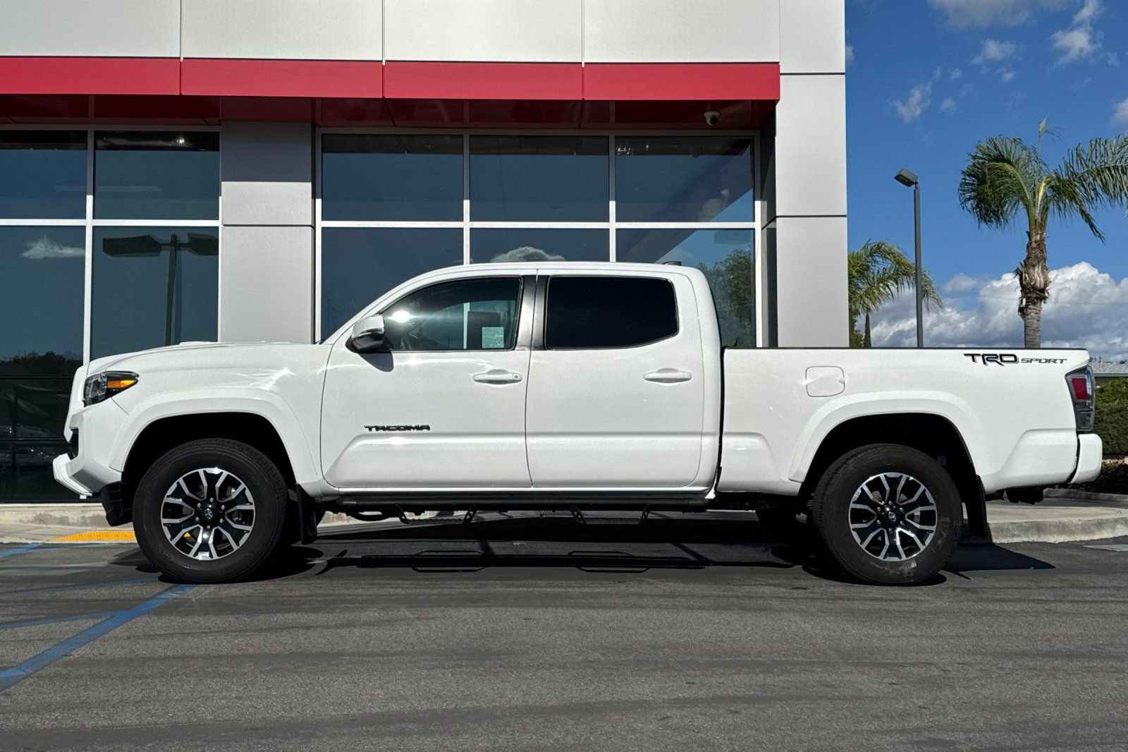 Certified 2023 Toyota Tacoma TRD Sport w/ Black Out Package (TMS) image 9