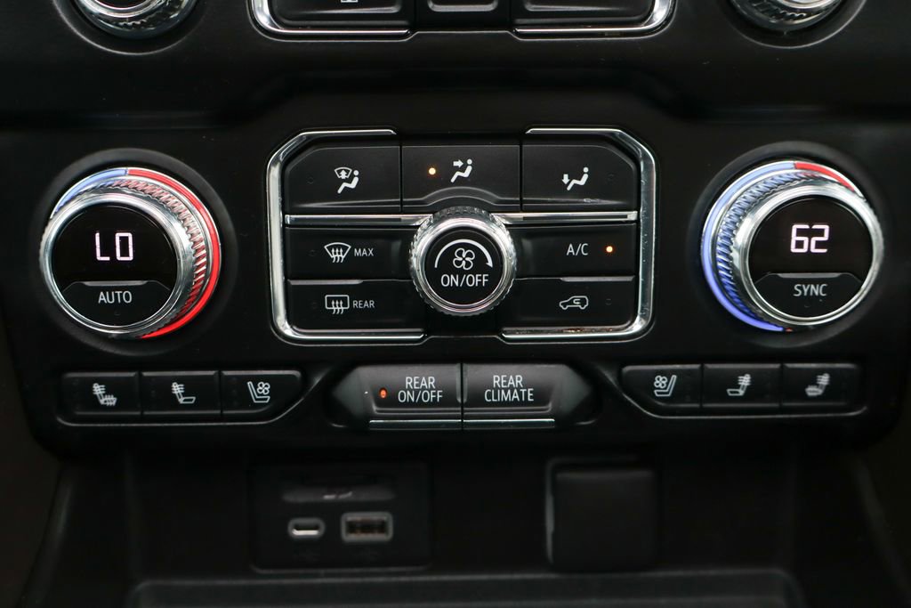 Used 2021 GMC Yukon XL SLT w/ SLT Premium Package image 39